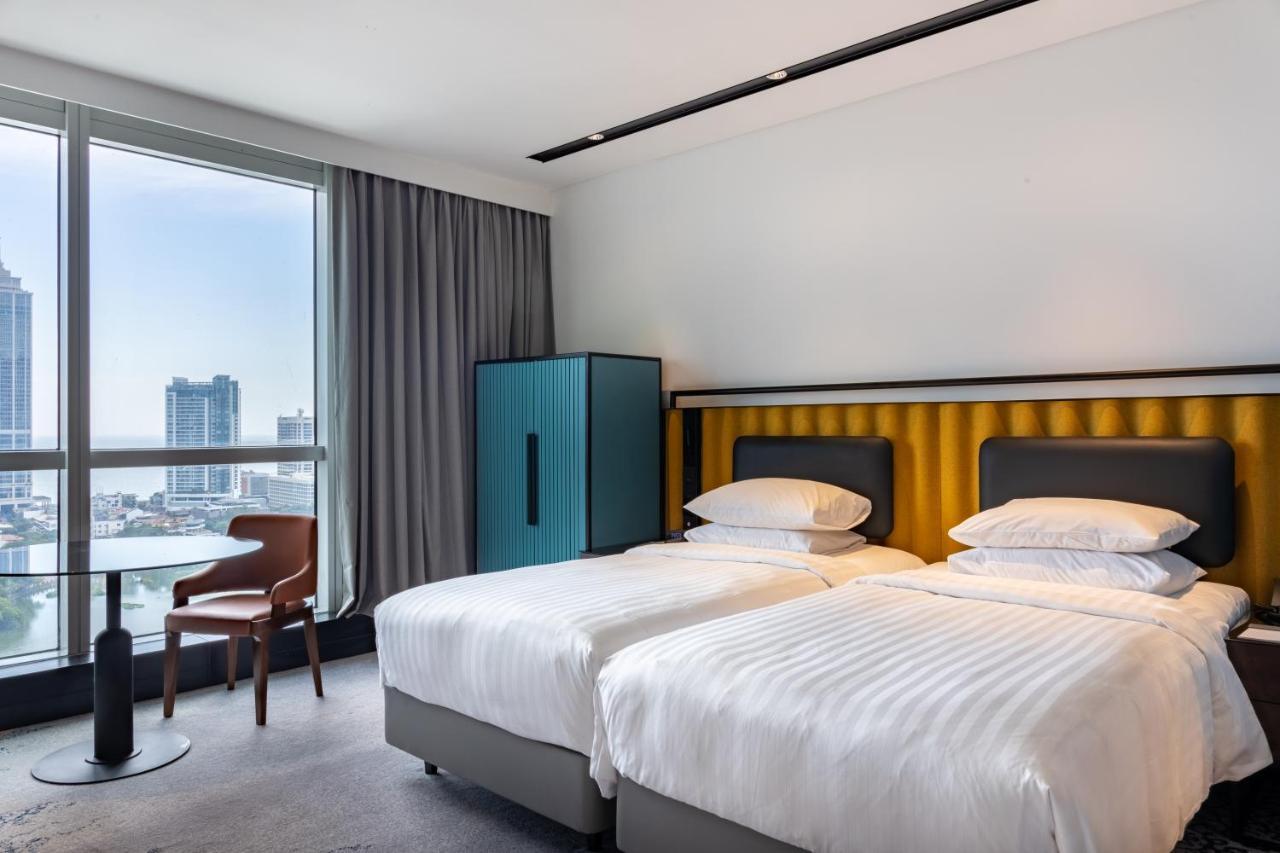 Courtyard By Marriott فندق