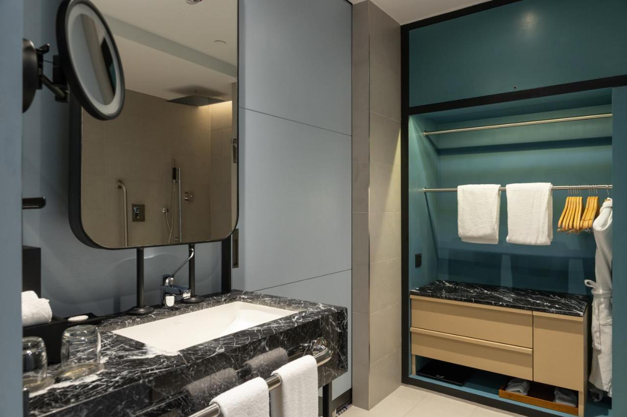 Courtyard By Marriott
