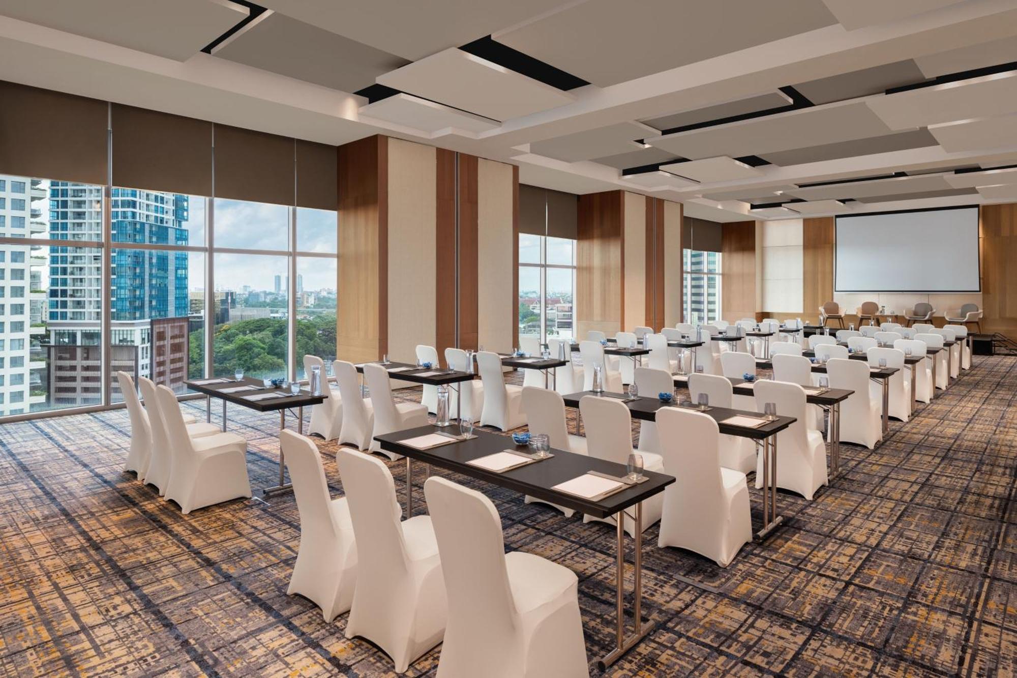 Courtyard By Marriott كولمبو