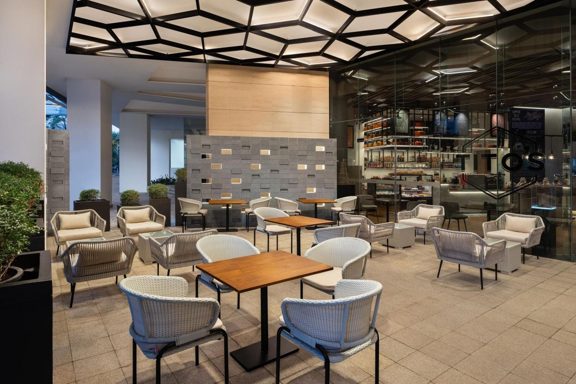 Courtyard By Marriott Hotel 5*